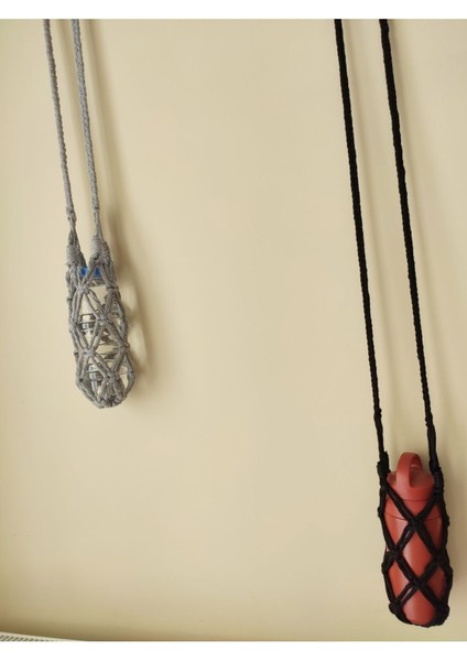 Gri Örümcek Model Su Matarası ve Kılıfı, 1L, Plastik, Şık ve kullanışlı tasarım fırsatları