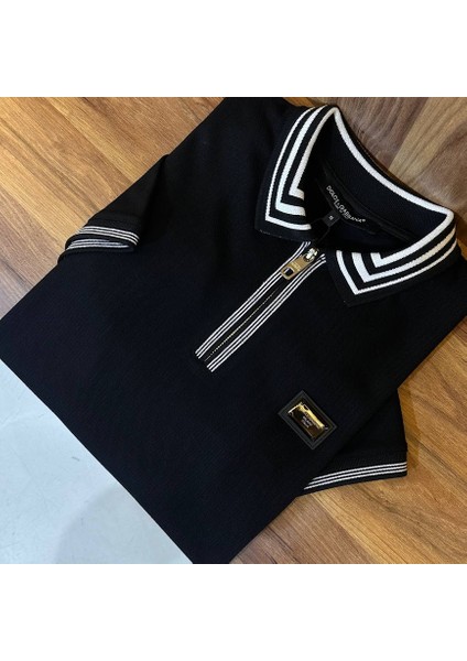 Polo Yaka Siyah Çizgili Yaka ve Fermuarlı T-Shirt fiyatları