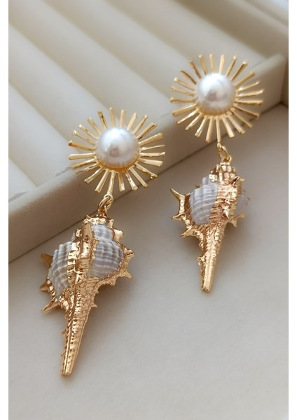Deniz Kabuğu Gold Güneş Figür Büyük Boy Inci Detay Uzun Sallantılı Küpe