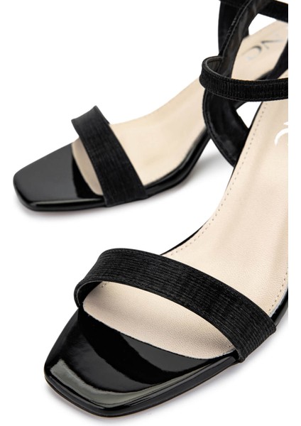 Kadın Vegan Siyah Topuklu Ayakkabı 1131 199 Bn Ayk Y25 Sıyah fırsatları