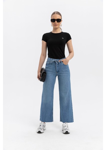 Beli Kuşak Detaylı, Kesik Paça Wide Leg Vintage Cut Jean Pantolon