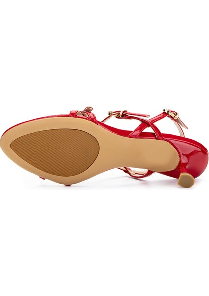 Kadın Hakiki Deri Kırmızı Rugan Topuklu Ayakkabı 654 368 Bn Ayk Y25 Kırmızı Krsk Rgn modelleri