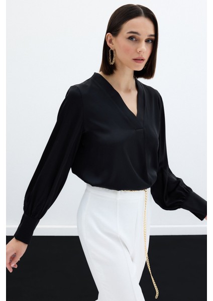 871-1010 Siyah Kadın Sateen V Yaka Bluz modelleri