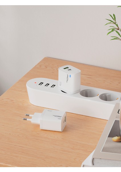 AC-116 20W Gan Teknolojili Çift USB + Type-C Süper Hızlı Şarj Adaptörü | PD20W + Qc3.0 Destekli | Akıllı Isı Kontrolü | LED Işıklı Tasarım
