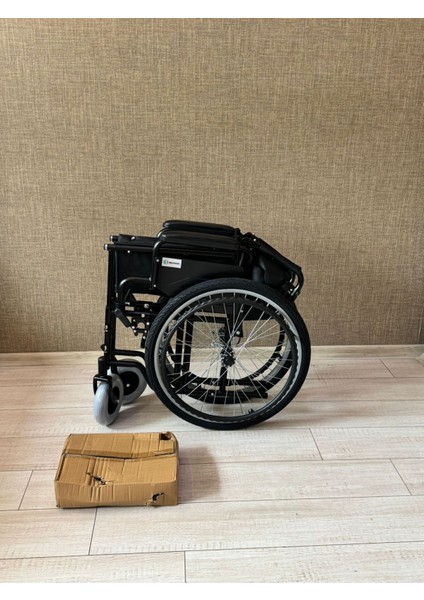 4617 Özellikli Tekerlekli Sandalye Gri indirimleri