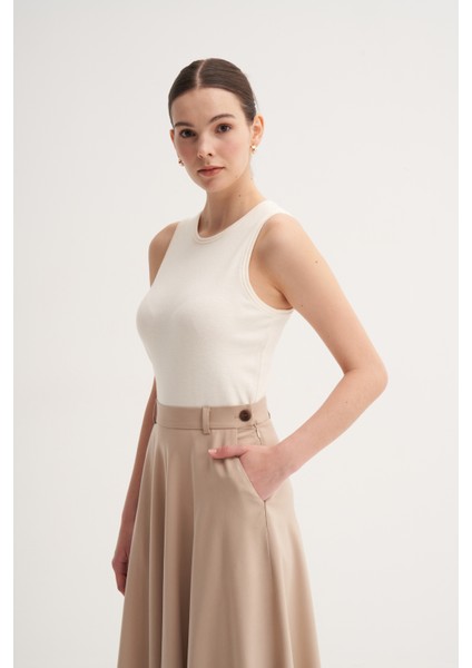 Bej %100 Liyosel Yüksek Bel Cepli Düğme Detaylı Uzun Kloş Etek modelleri