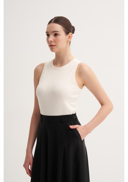 Siyah %100 Liyosel Yüksek Bel Cepli Düğme Detaylı Uzun Kloş Etek modelleri