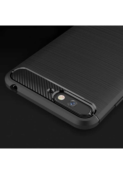 Huawei Y6 2018 ile Uyumlu Kamera Korumalı Darbe Önleyici Carbon Brushed Silikon Kılıf indirimleri