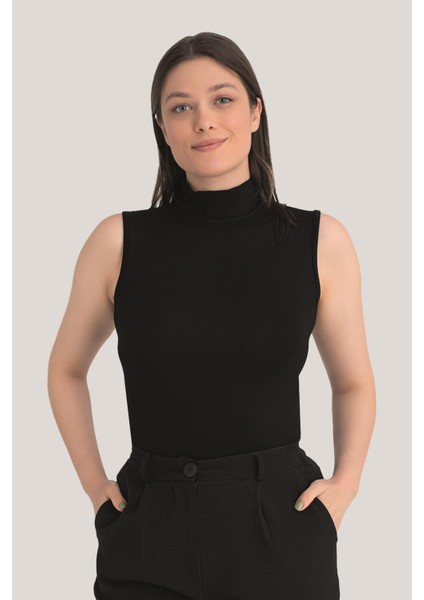 Kadın Beyaz Siyah 2'li Kolsuz Body Balıkçı Yaka