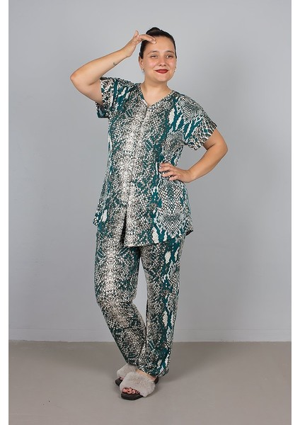 Desenli Likralı Viskon Düğmeli Büyük Beden Pijama Takımı modelleri