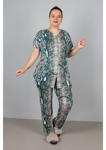 Desenli Likralı Viskon Düğmeli Büyük Beden Pijama Takımı fırsatları