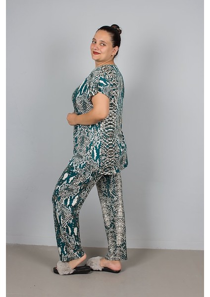 Desenli Likralı Viskon Düğmeli Büyük Beden Pijama Takımı indirimleri