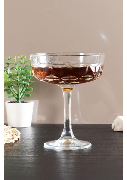 Estrella 4'lü Martini Kokteyl Kadeh 1204339 440454 235 cc