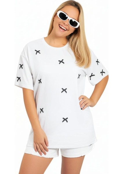 Fiyonk Detaylı Bisiklet Yaka Desenli Kısa Kollu T-Shirt modelleri