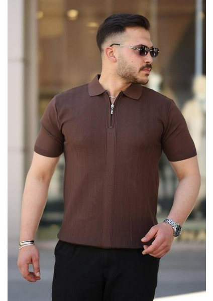 Yakası Fermuarlı Kısa Kollu T-Shirt