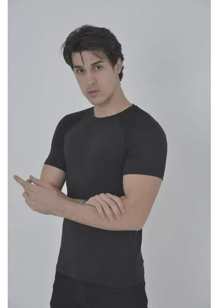 Omuz Fileli Slim Fit T-Shirt