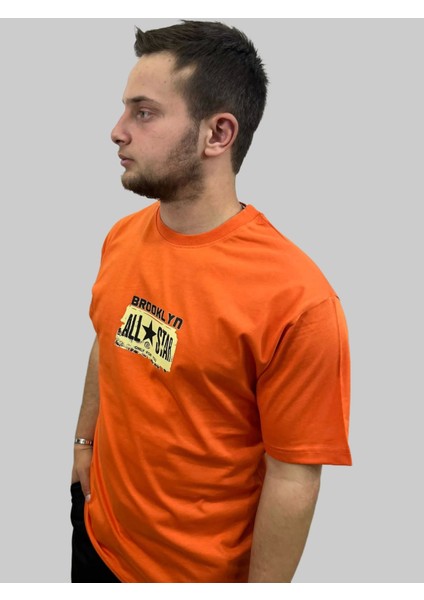 Erkek Brooklyn Yuvarlak Yaka Arka Baskılı Oversize Turuncu Tişört fiyatları