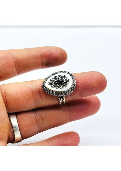 Damla Model Sedef Oltu Taşı Işçilikli 925 Ayar Gümüş Yüzük