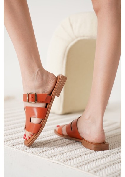 Garcia Premium Tokalı Kiremit Hakiki Deri Terlik fırsatları