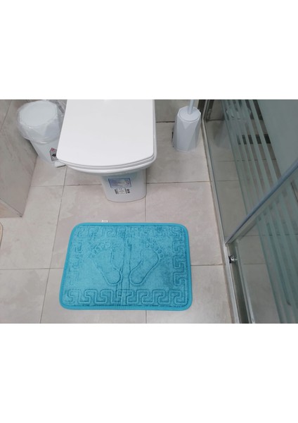 Turkuaz Renk Kaymaz Tabanlı Banyo Paspasi Ayak Izli 40 x 60 cm Ebatında Su Yeşili Renk Çok Amaçlı Paspas Kapı Önü Paspası Abdest paspası