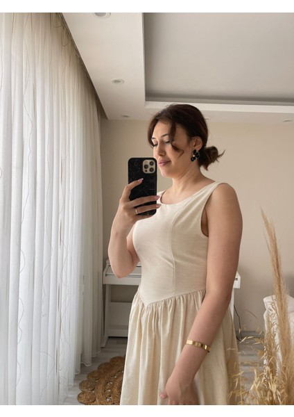 Rosalinda Taş Rengi Sırt Detaylı Elbise fiyatları