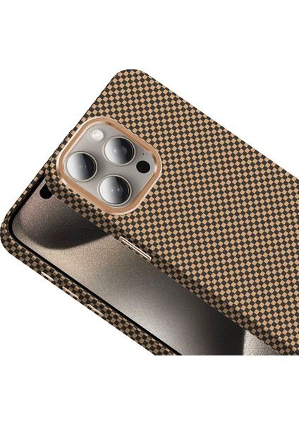 iPhone 15 Pro Kılıf M-Safe Şarj Özellikli Karbon Fiber Görünümlü Gros Kılıf modelleri