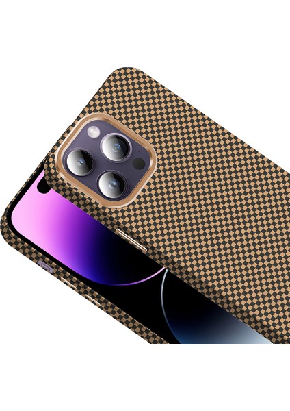 iPhone 14 Pro Max Kılıf M-Safe Şarj Özellikli Karbon Fiber Görünümlü Gros Kılıf