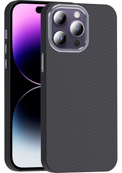 iPhone 14 Pro Max Kılıf M-Safe Şarj Özellikli Karbon Fiber Görünümlü Gros Kılıf
