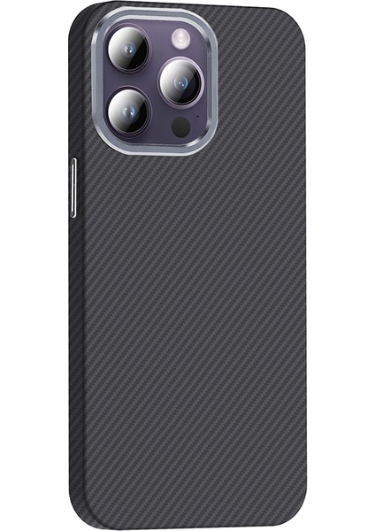 iPhone 14 Pro Max Kılıf M-Safe Şarj Özellikli Karbon Fiber Görünümlü Gros Kılıf