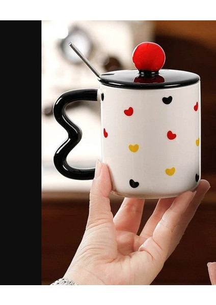 Porselen Kupa Kapaklı Metal Kaşıklı Kalpli Beyaz Sevgililer Günü 1 Adet