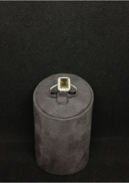 Baget Kesim Zultanit Taşlı Gümüş Yüzük - 925 Ayar Renk Değiştiren Şık Tasarım