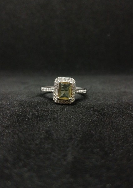 Baget Kesim Zultanit Taşlı Gümüş Yüzük - 925 Ayar Renk Değiştiren Şık Tasarım modelleri