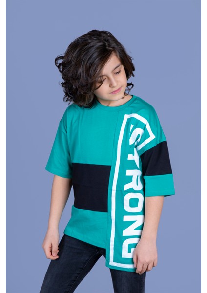 Erkek Çocuk Garnili Strong Baskılı Tişört