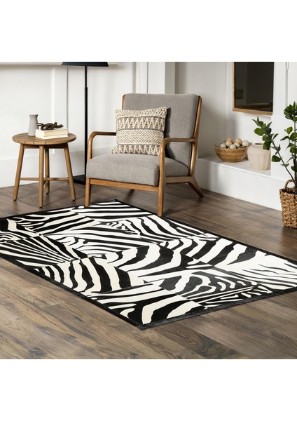 Zebra Desenli Buzağı Derisi Patchwork Halısı