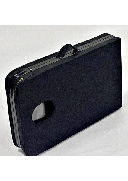 Şık ve taşınabilir masaj masası, ekru ve siyah renk seçenekleriyle rahat kullanım fırsatları