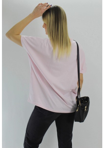 Geniş V Yaka Tişört Açıkpembe - 1090.35 modelleri