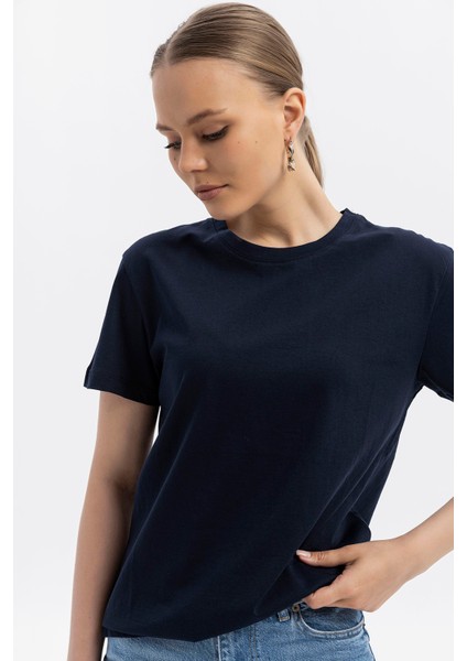 Bisiklet Yaka Pamuklu Normal Fit Basic Kısakol T-Shirt Lacivert