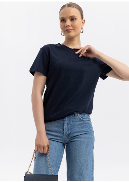 Bisiklet Yaka Pamuklu Normal Fit Basic Kısakol T-Shirt Lacivert fırsatları