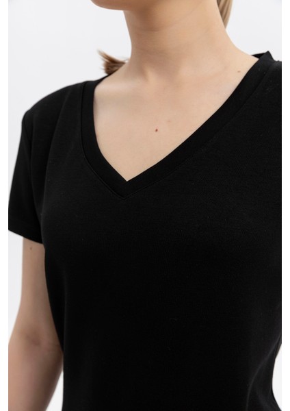 V Yaka Cloudtouch Yumuşak Basic Kısakol T-Shirt fırsatları