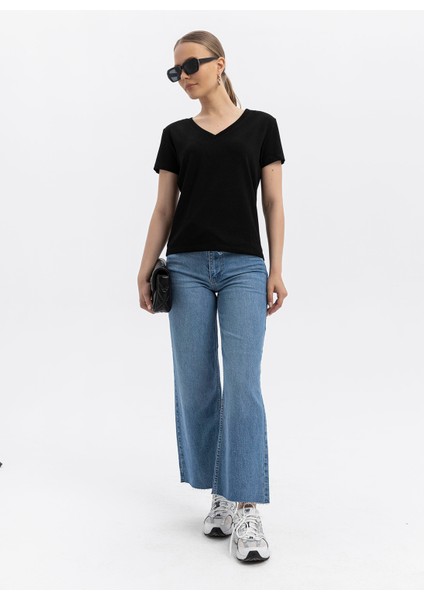 V Yaka Cloudtouch Yumuşak Basic Kısakol T-Shirt indirimleri