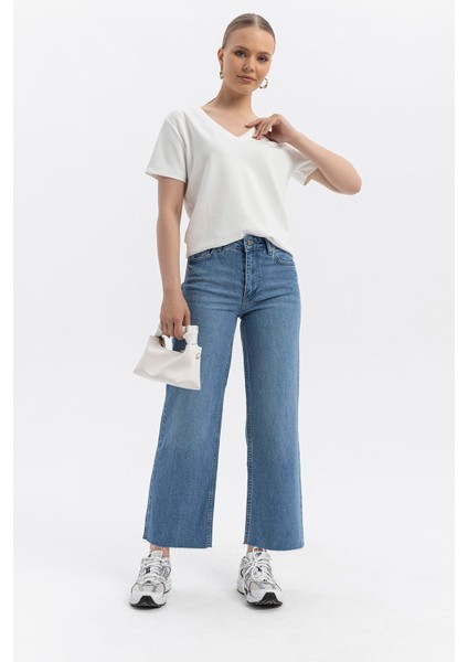 V Yaka Cloudtouch Yumuşak Basic Kısakol T-Shirt indirimleri