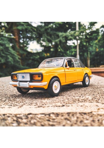 A2 Mkıı 1973 Efsane Koleksiyon Metal Araba 12CM Sarı