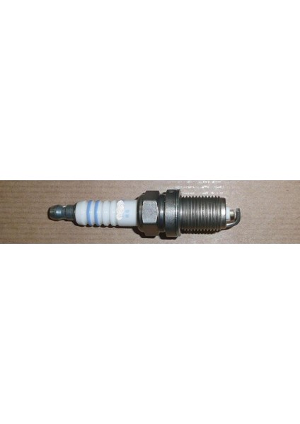 Atesleme Bujısı FR7DC Kalem Bujı Megane Clıo R19 P106 P206 P306 Bıpper Nemo 206 T3E P205 P405 C2 C3 C3 Iı C3 A51 Ax Zx Saxo TU3A TU3JP 1.4 8V P306 P206 Xsara TU5JP 1.6 Xantıa P406 XU7JP Xu7