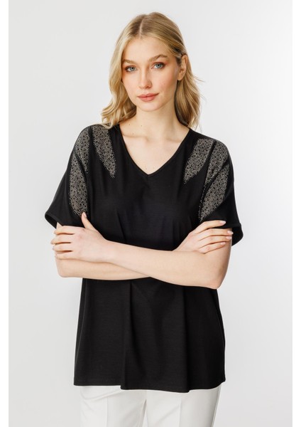 Omuz Taşlı Kısa Kollu Bluz-Siyah fiyatları