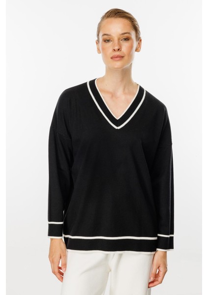 Çizgili V Yaka Triko Bluz-Siyah