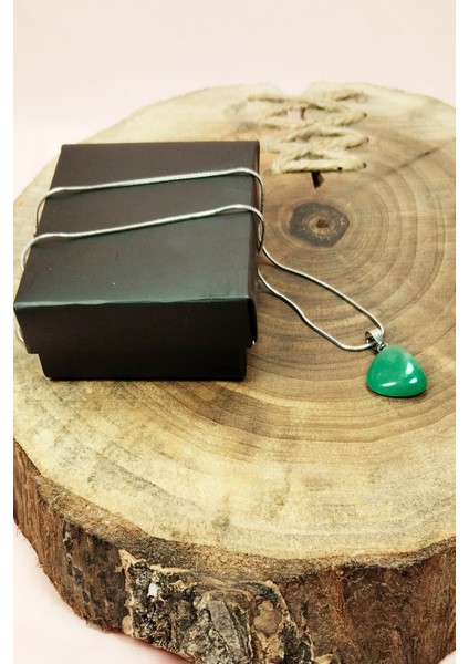 Yeşim Taşı Doğal Taşı Zincirli El Yapımı Kolye Uç: 2 cm Zincir: 20 cm Kutulu fırsatları