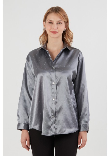 Taşlı Arkası Uzun Saten Gömlek