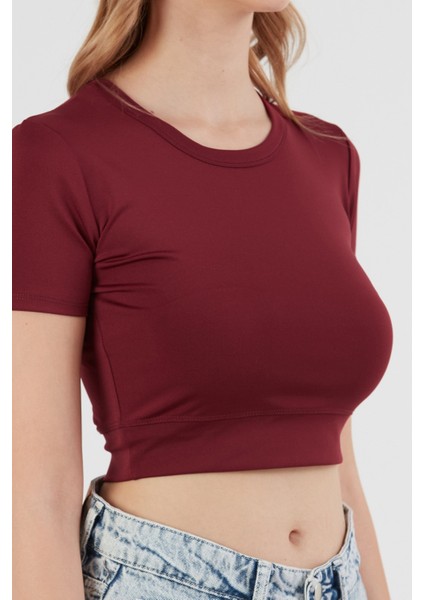 Basic Bisiklet Yaka Crop Tişört indirimleri