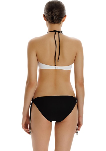 Siyah Aksesuar Detaylı Bikini Alt