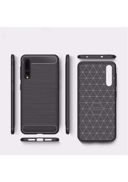 Huawei P20 Pro ile Uyumlu Kamera Korumalı Darbe Önleyici Carbon Brushed Silikon Kılıf fiyatları